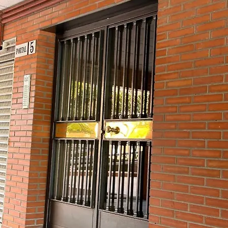 Hispalis Atico Bermejales Apartament *